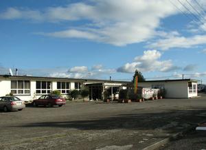 Looking for a business to buy that needs "Creative Redesigning" then this Tavern selling in Manawata NZ is certainly worth taking a look at 